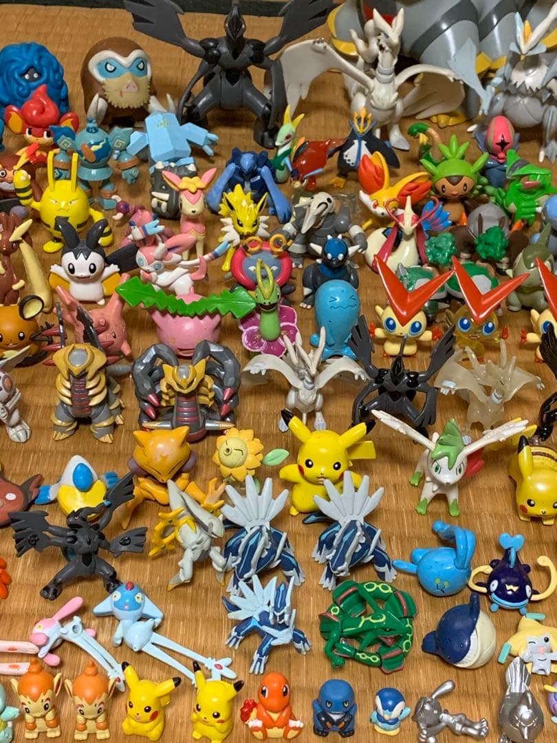 【激レア】特大ギラティナ モンコレDX 立体ポケモン図鑑500体まとめ売り