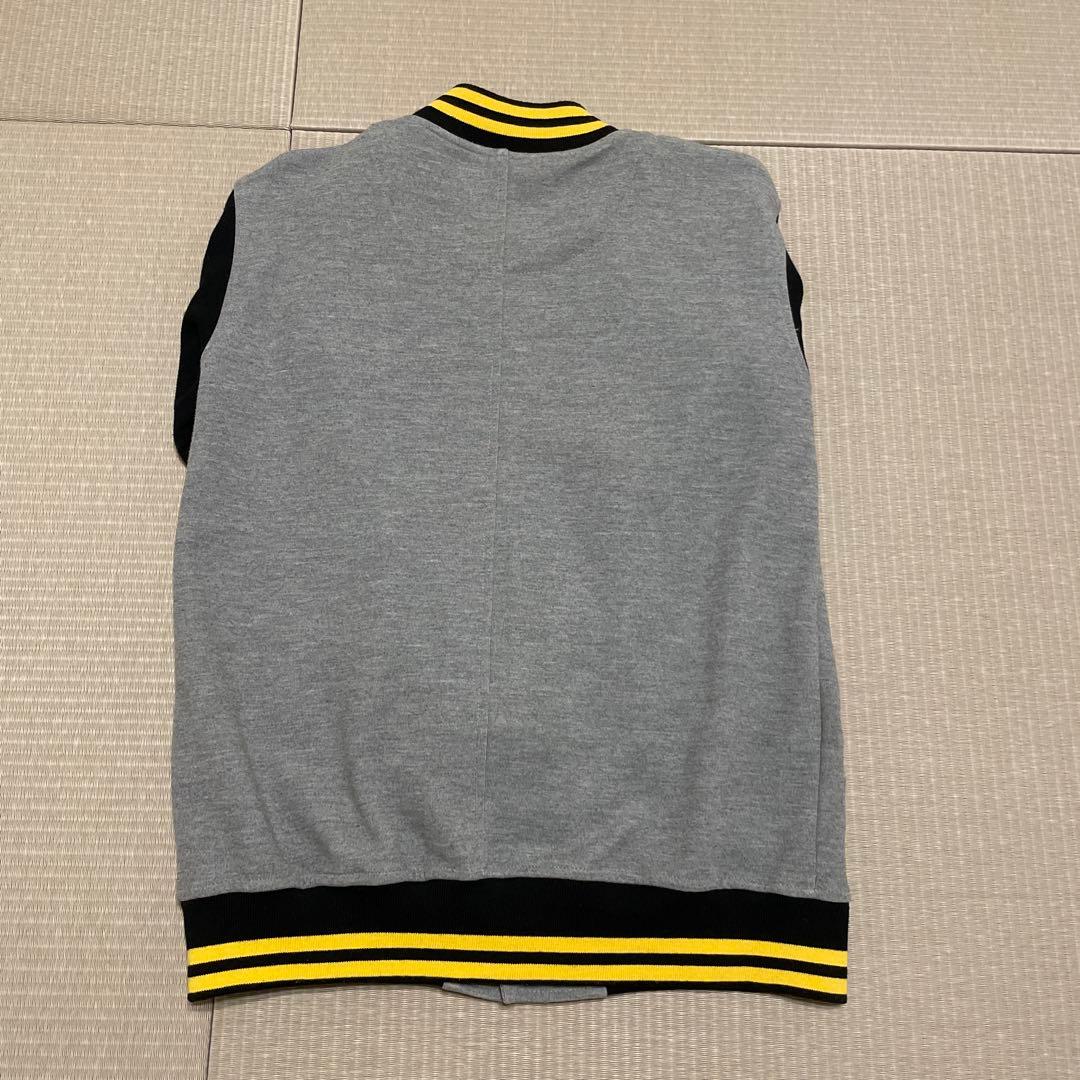 ま*︎様 阪神タイガース　ブルゾン　黒×グレー