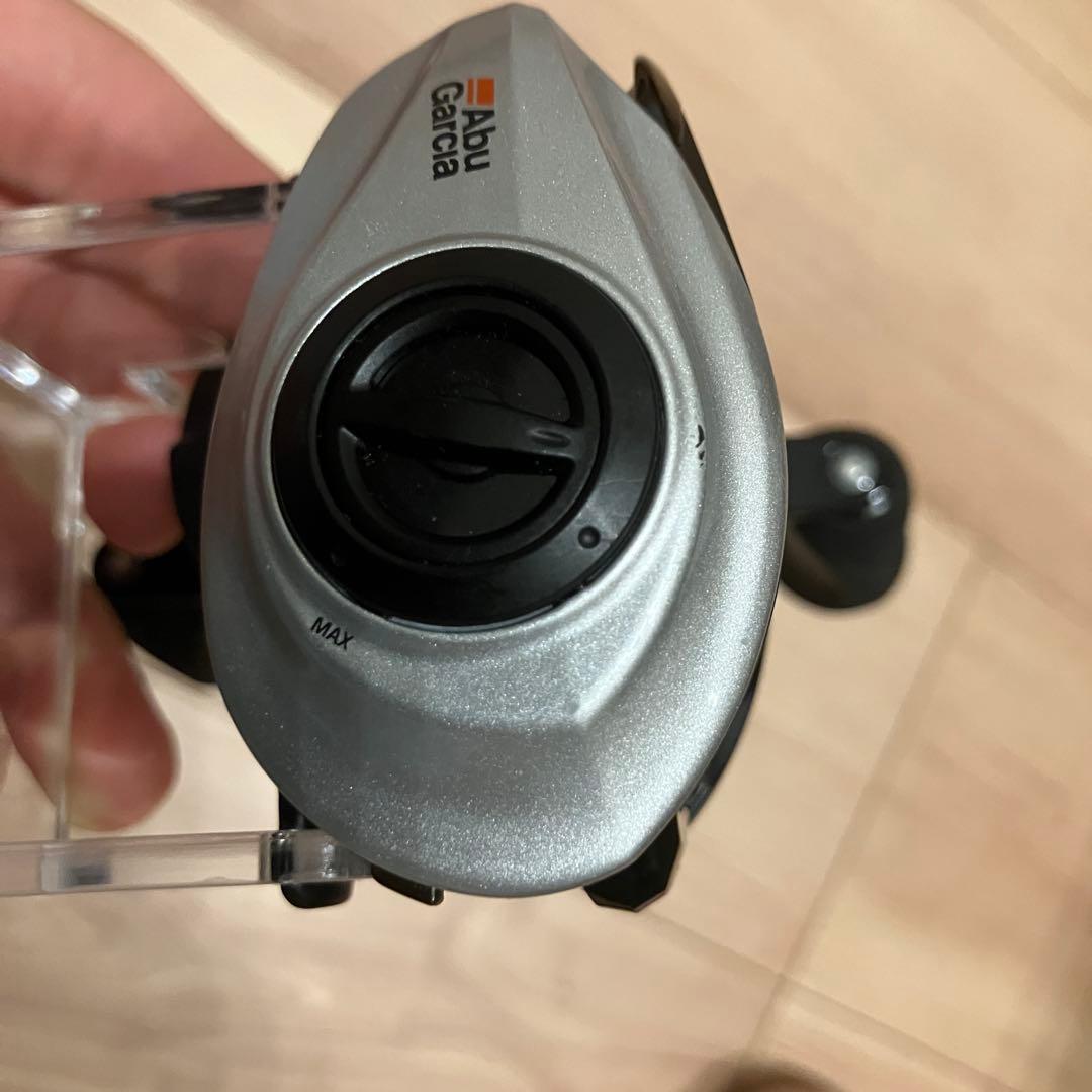 Abu Garcia Revo Winch　アブガルシア 右巻き付属品箱