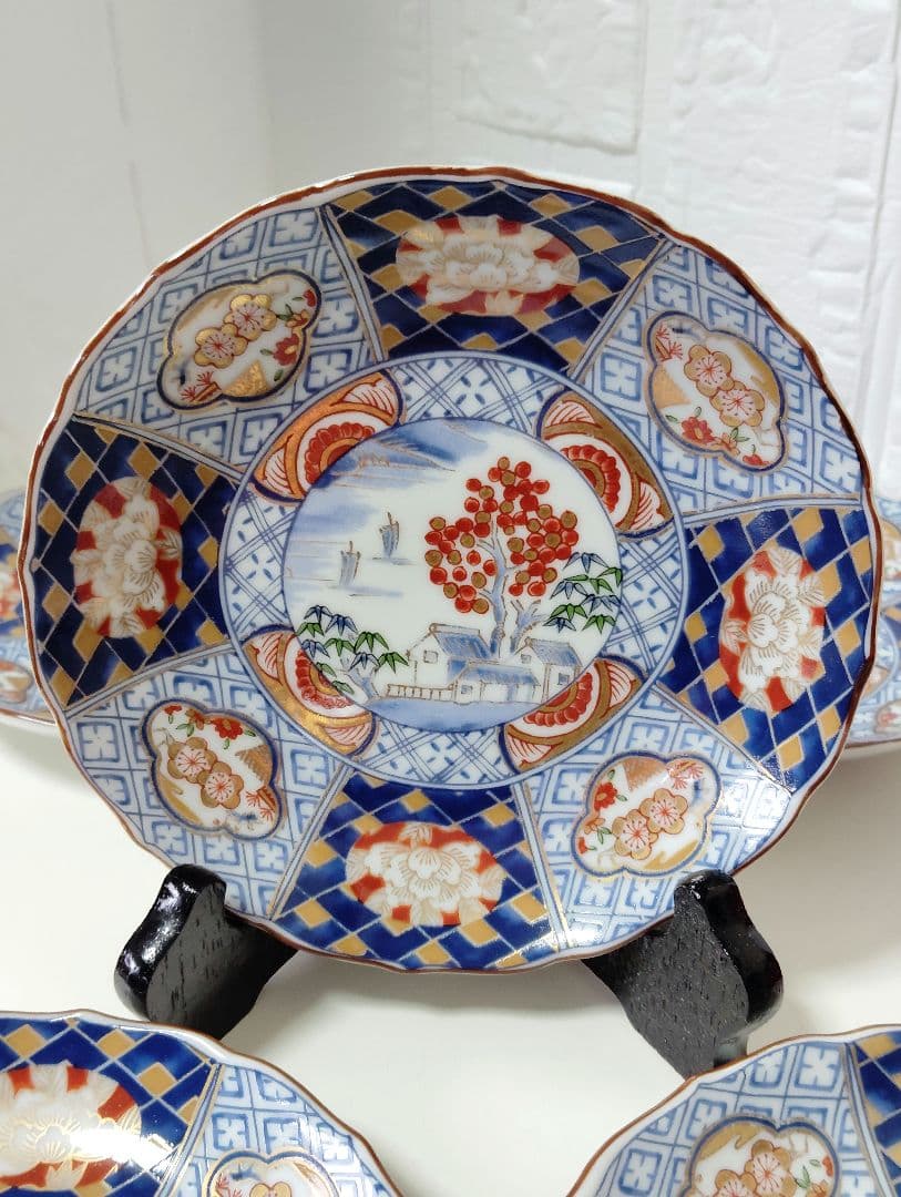 お正月　極美品　美濃焼　庫山窯　献上手　金彩古伊万里写　輪花銘々皿5枚とおまけ