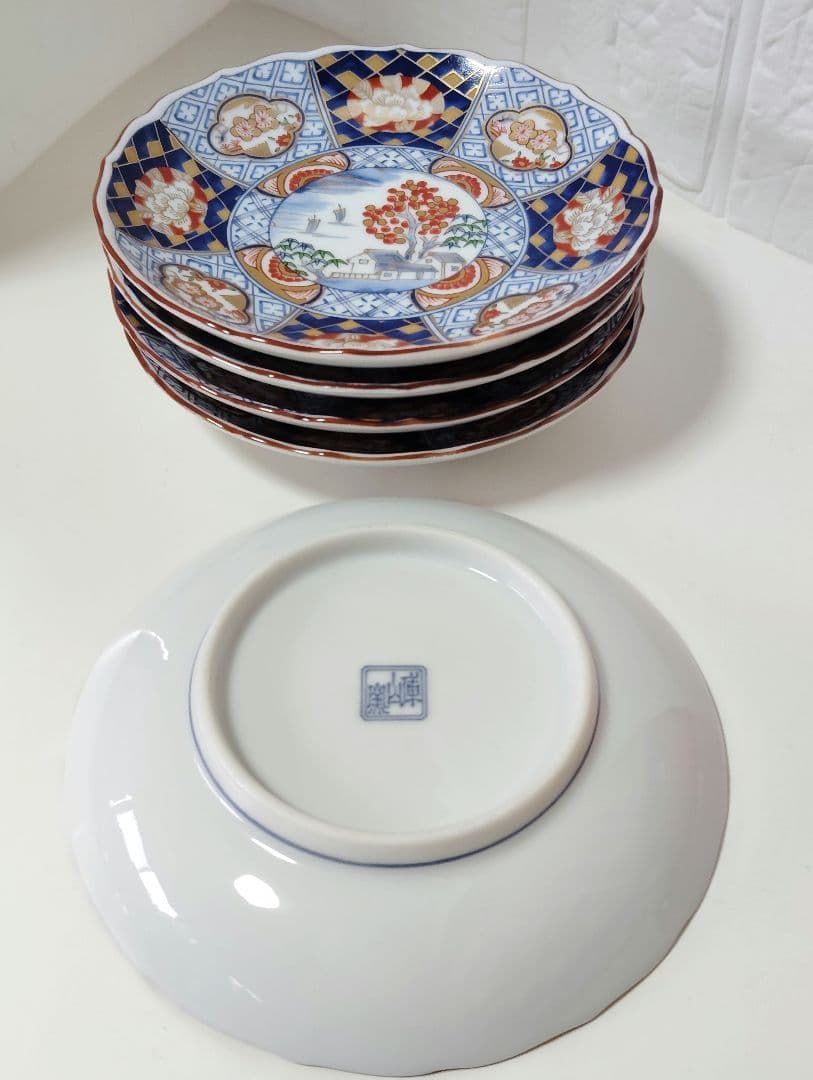 お正月　極美品　美濃焼　庫山窯　献上手　金彩古伊万里写　輪花銘々皿5枚とおまけ