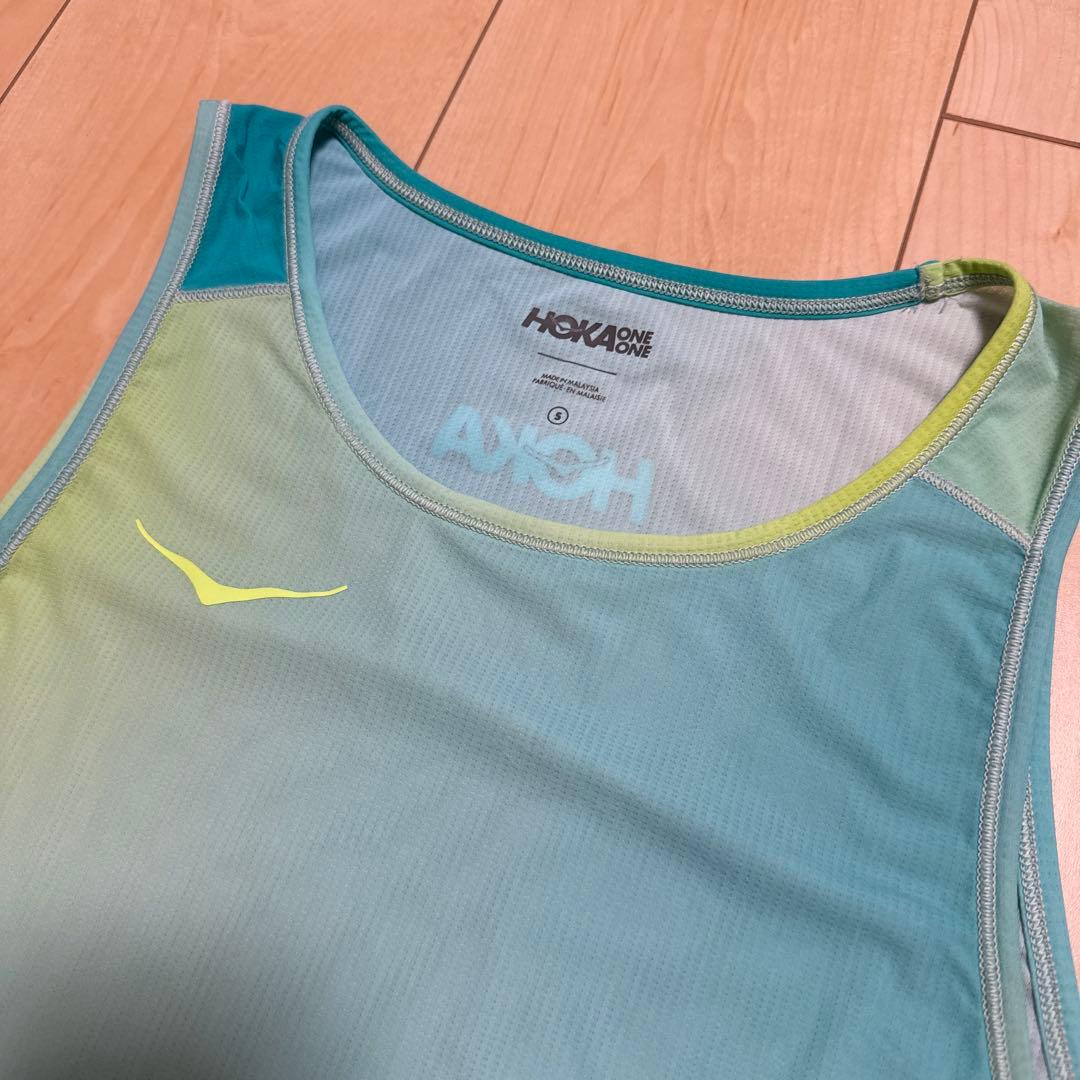 HOKA シングレット パンツ キャップ