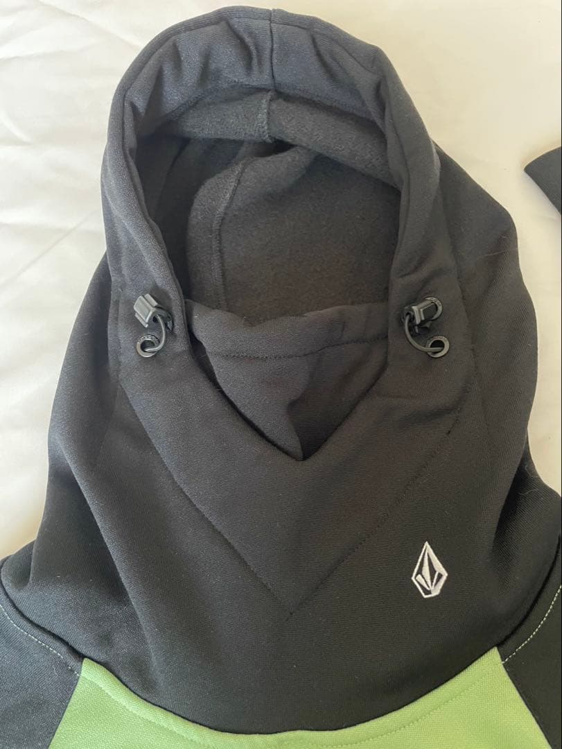 新品、VOLCOM HYDRO RIDING HOODIE 撥水 L