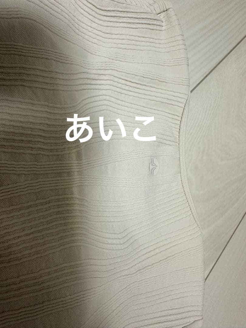 新品❤️【SUKALA】ウエーブリブアクティブクロップドトップスS❤️ホワイト系