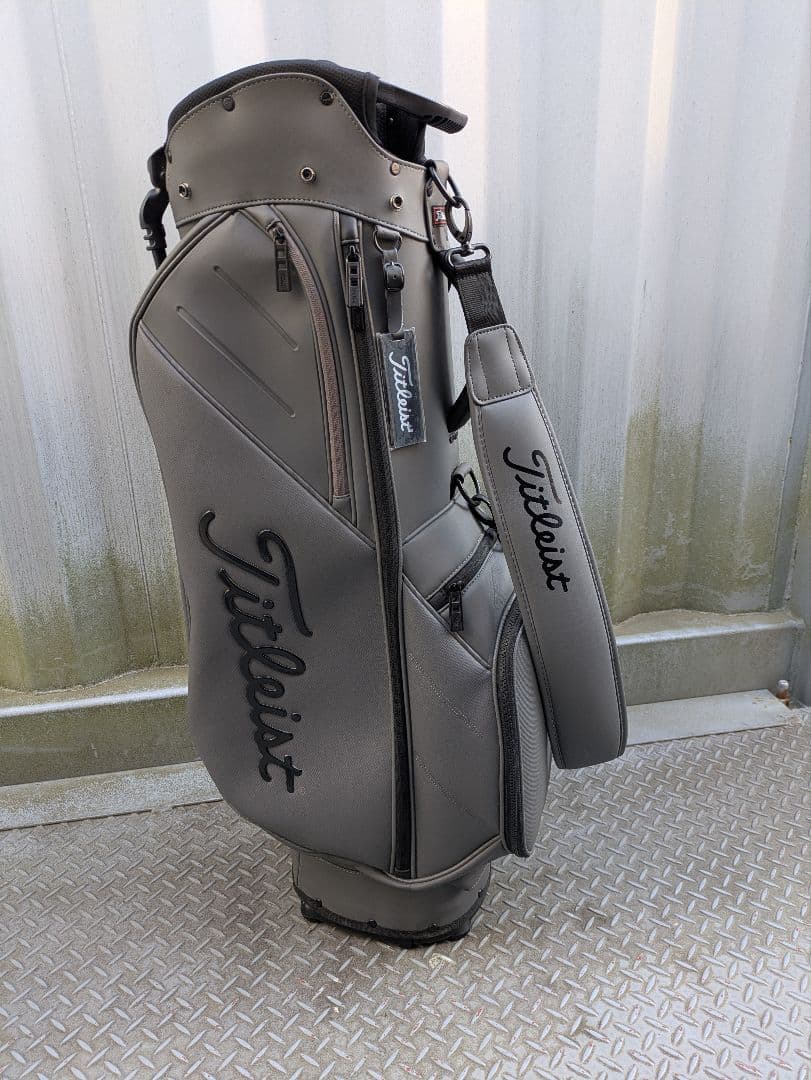 Titleist グレー キャディバッグ