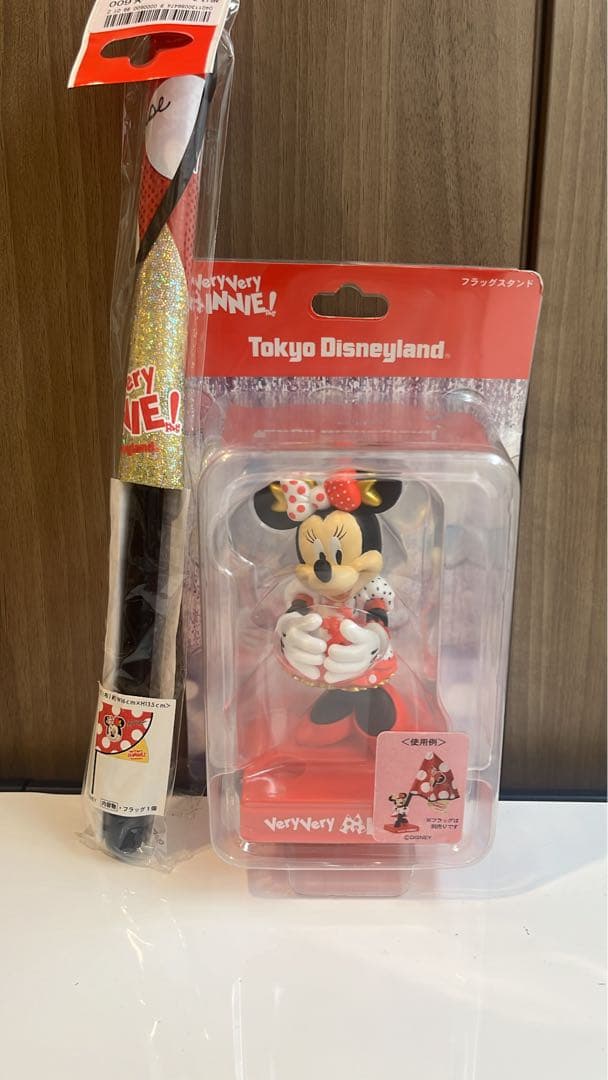 ベリーベリーミニー ミッキー ミニー ぬいぐるみバッジ フラッグ ベリミニ