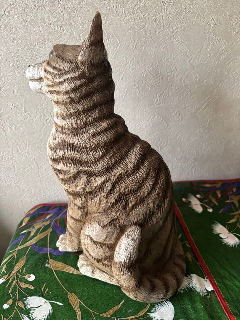 リアル猫のフィギュリン　イタリア製　ブルーアイ樹脂製 約32cm 美品