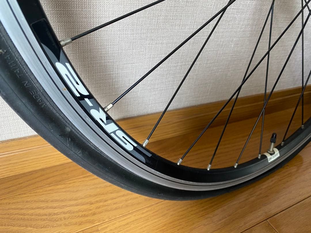 GIANT 700x25Cタイヤ ホイール、ホイールカバーセット