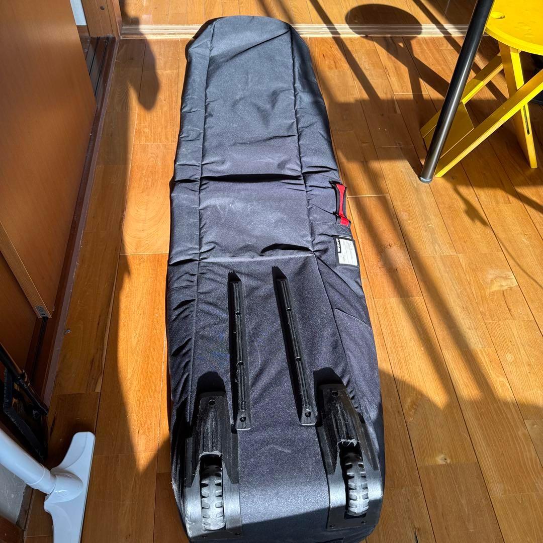 DAKINE FALL LINE SKI ROLLER 175 2セット収納可