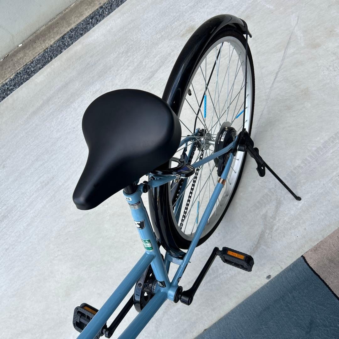 水色の26インチ自転車 前面バスケット付き