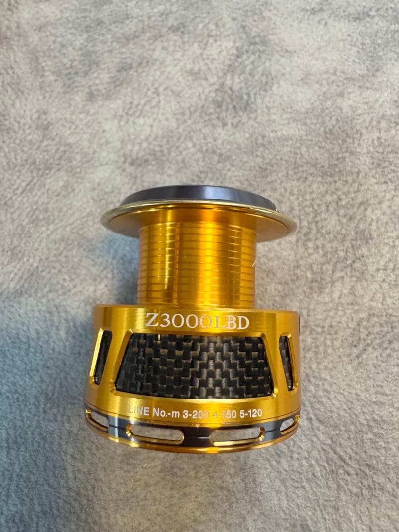 美品 09トーナメントISO Z3000LBD+競技スプール