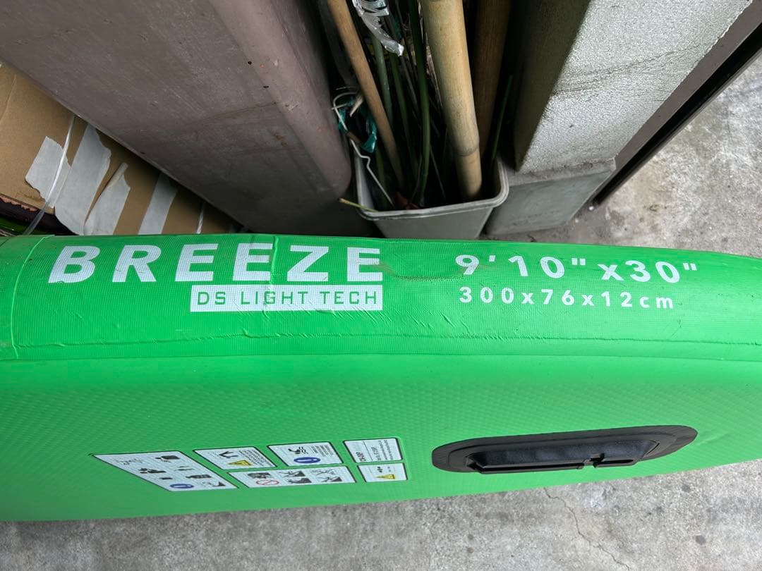 Aqua Marina 人気のBreeze 9'10\" x 30\" ボード