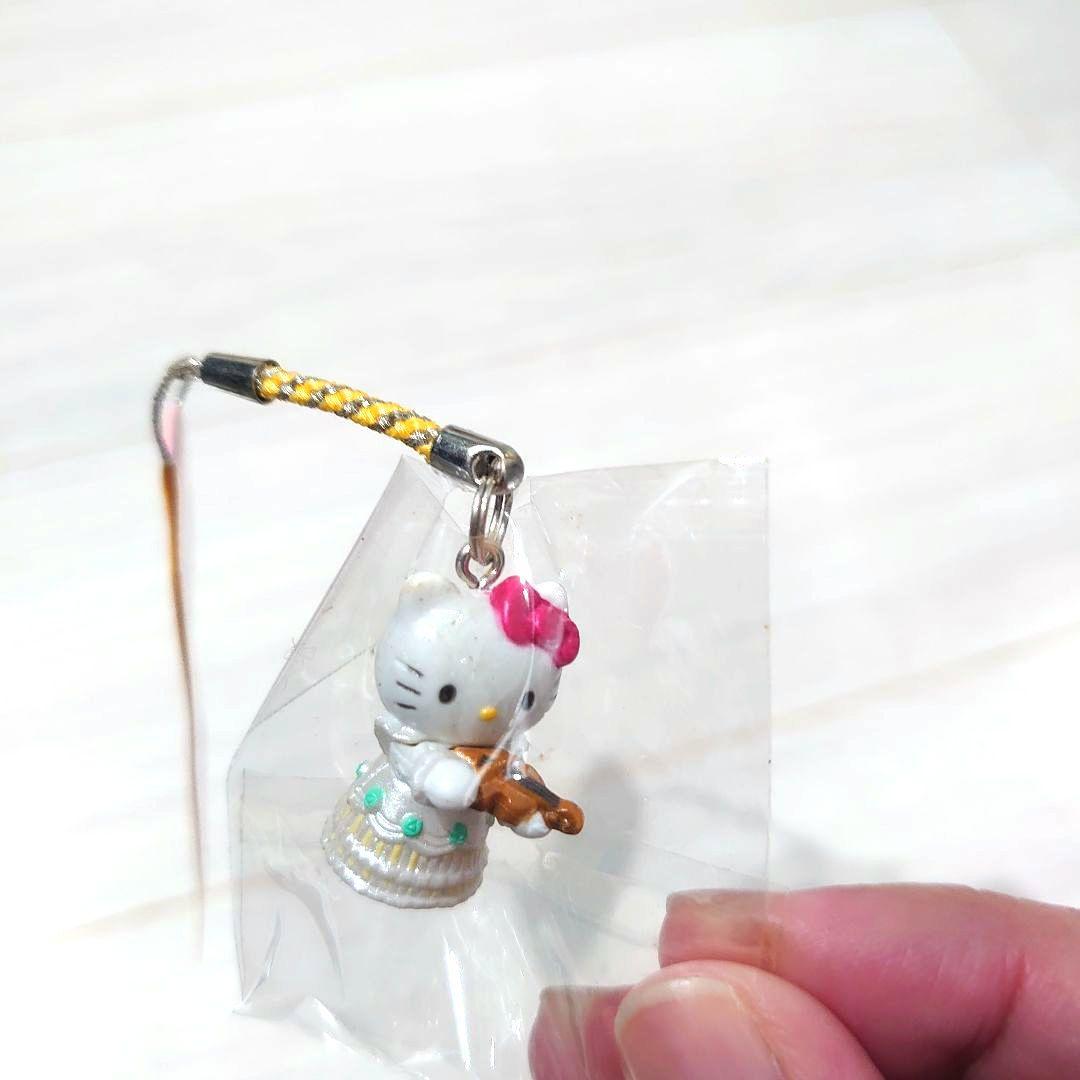 ハローキティ伊藤楽器限定 100周年 キーホルダー ピアノ バイオリン セット