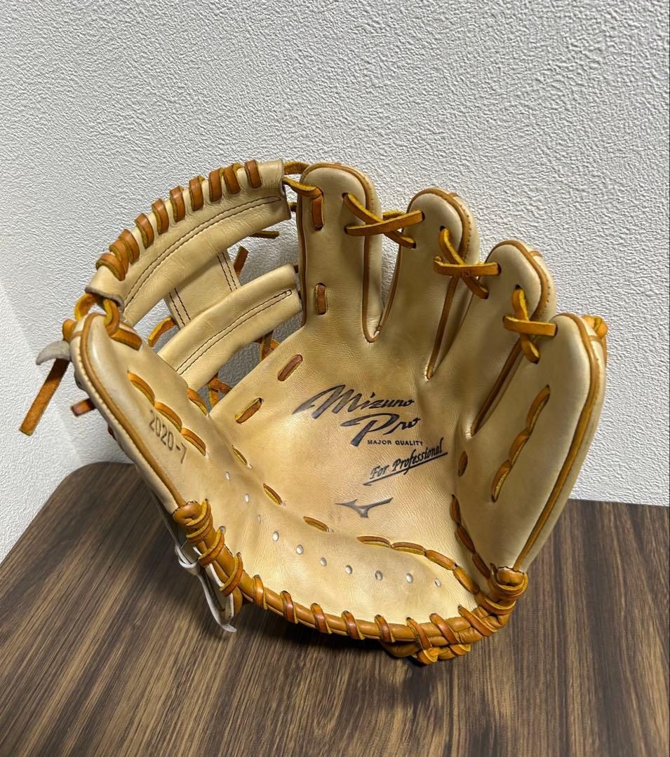 横浜DeNAベイスターズ　柴田竜拓選手　実使用グローブ