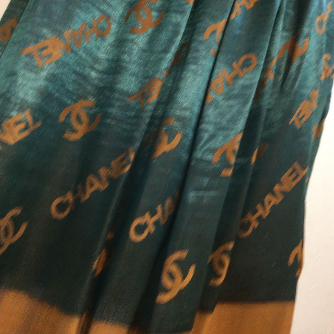 Chanel ロゴ ストール ノベルティグリーン×ゴールド185cm×75cm