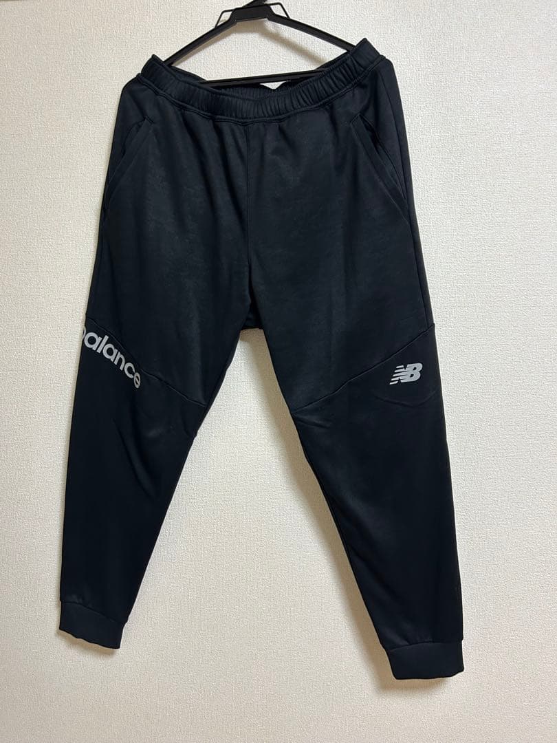 サガン鳥栖ロゴ入り ニューバランスブラック スウェット上下　XXL
