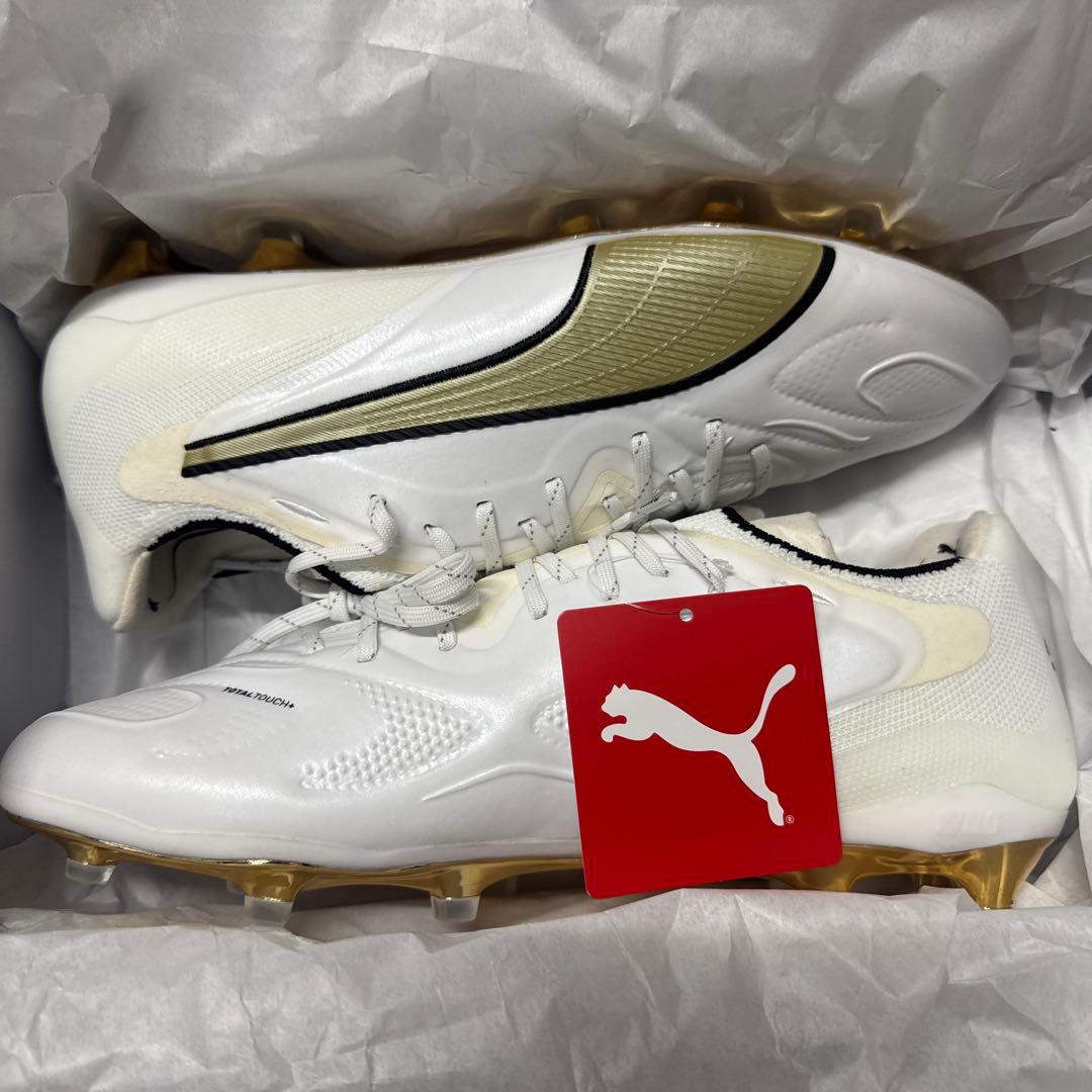 PUMA KING サッカーシューズ ホワイト/ゴールド