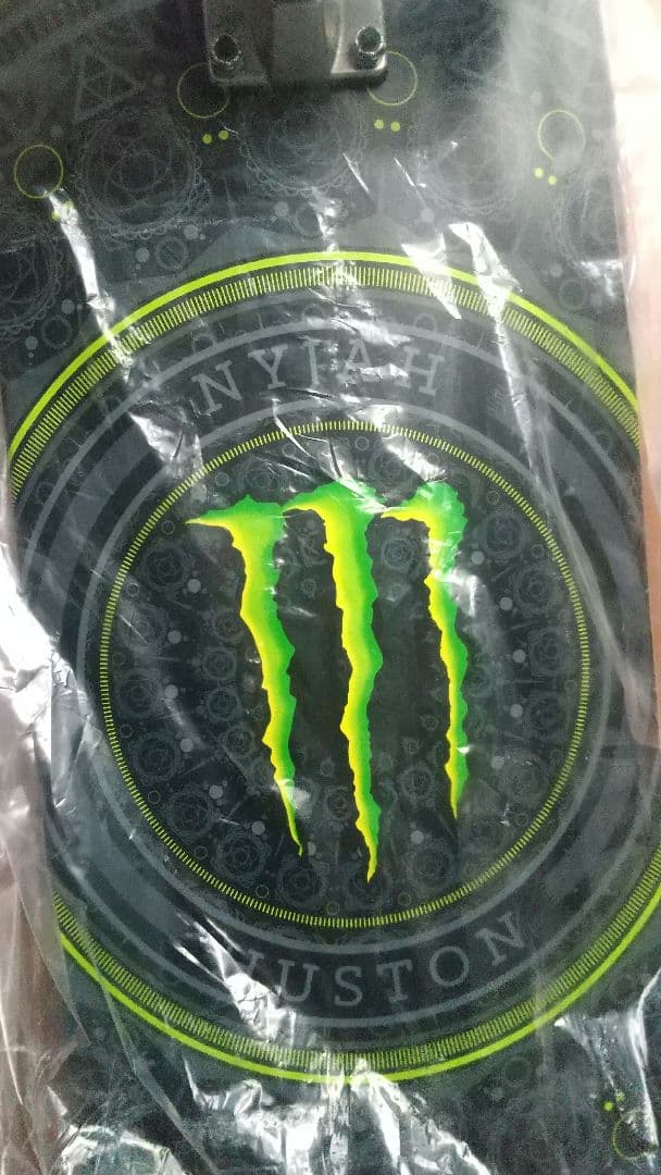 【新品・未使用】MONSTER スケボー