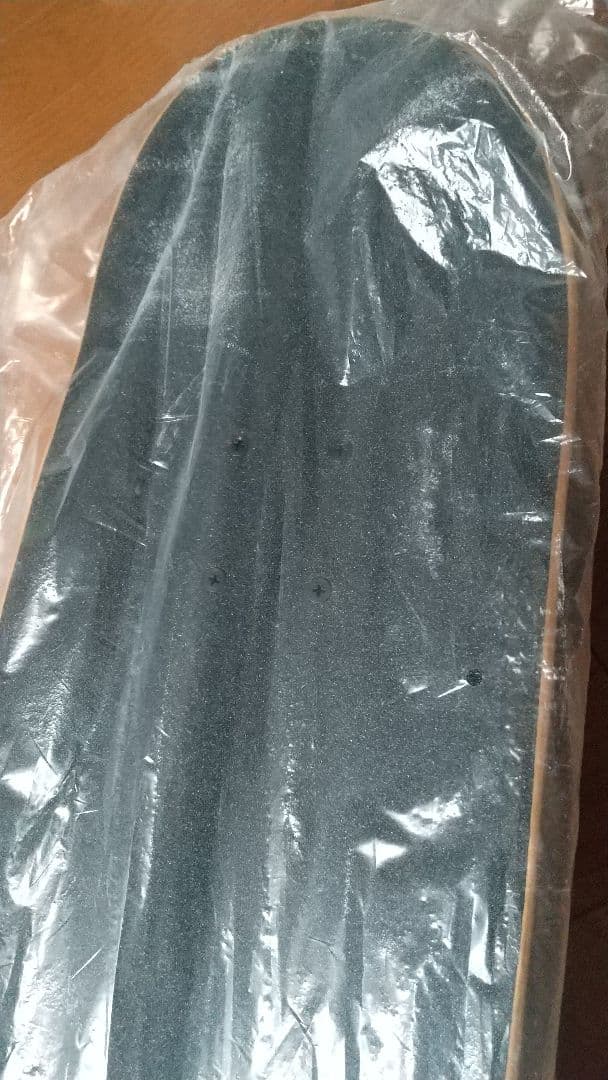 【新品・未使用】MONSTER スケボー