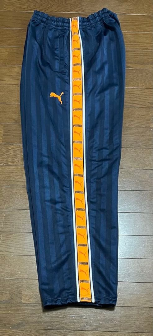 大きいサイズPUMA プージャ　セットアップ上下　刺繍ロゴ　ネイビーオレンジ　Ｏ