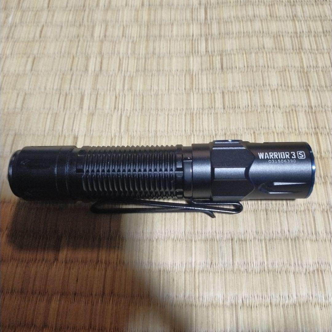Olight Warrior 3S 懐中電灯 2300ルーメン