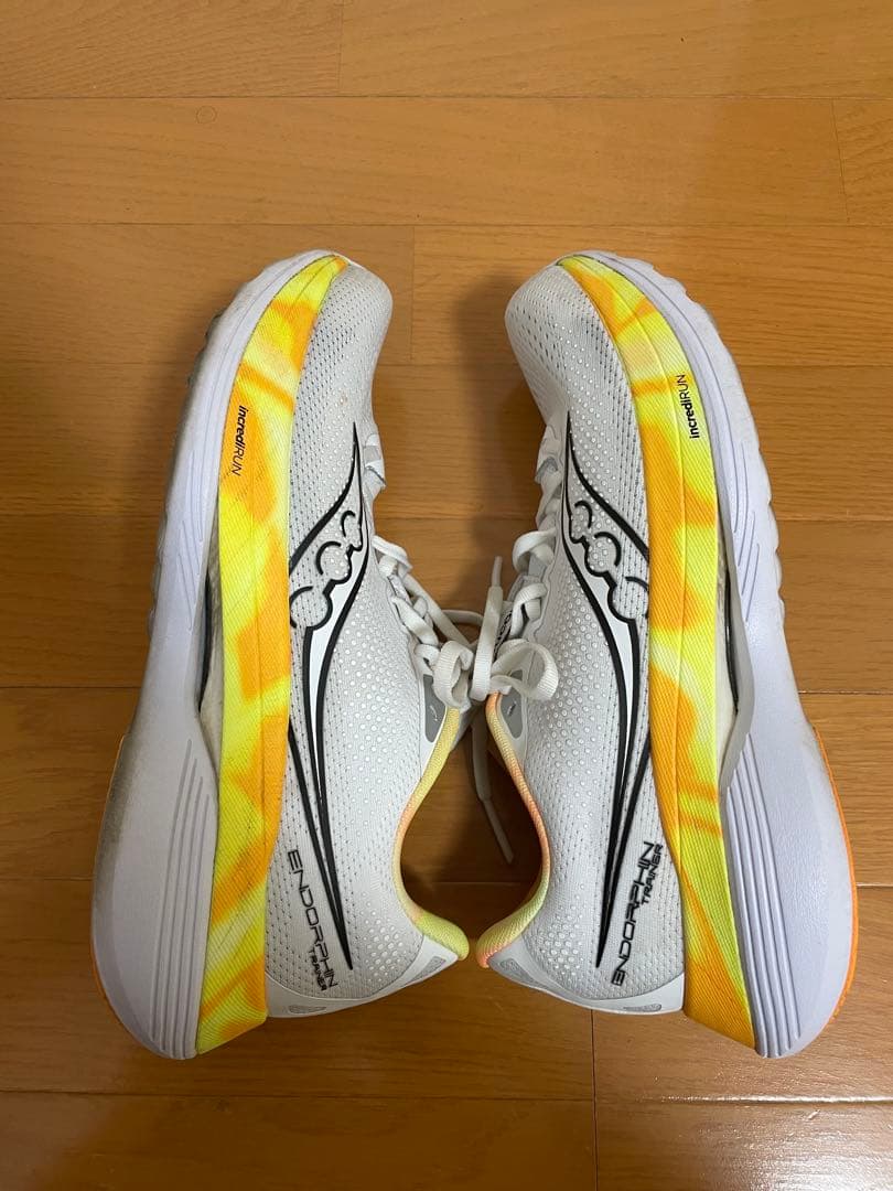 T*R様 Saucony Endorphin トレーナー 27.0