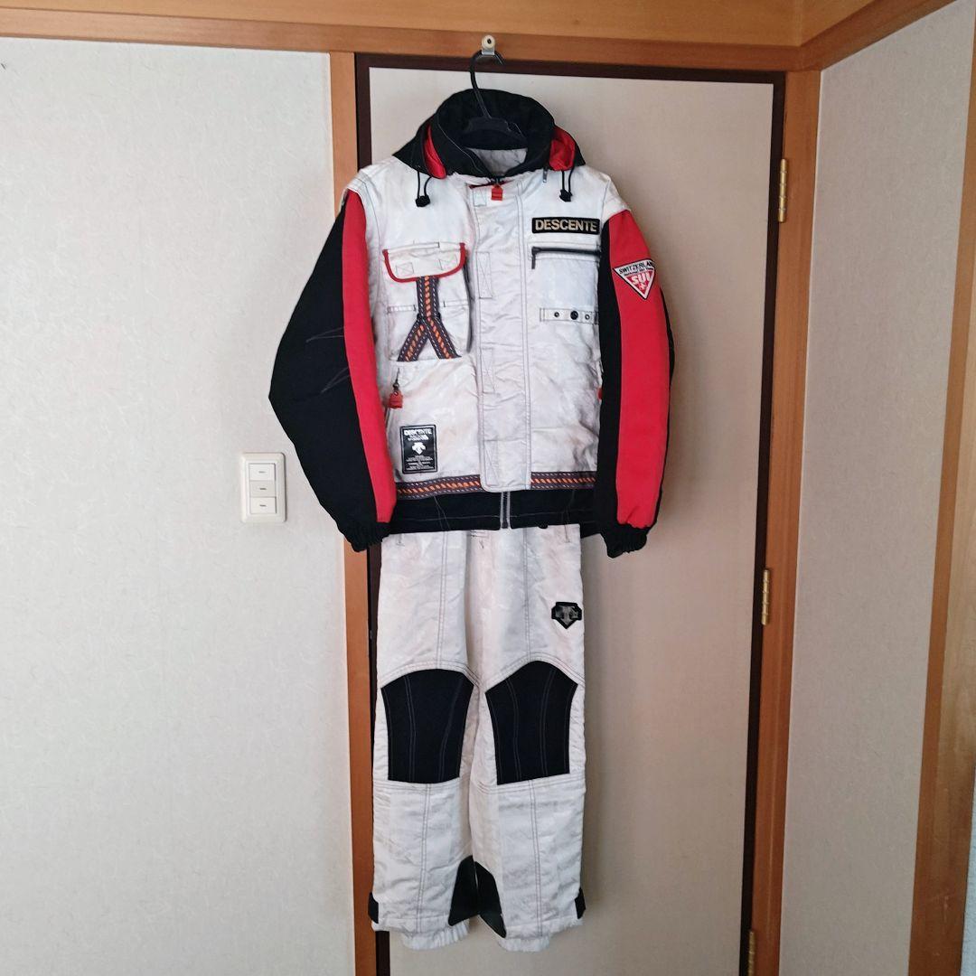 スキーウェア上下　デサント