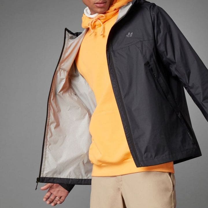 【adidas】防水・防風ジャケット TECH SHELL Mサイズ