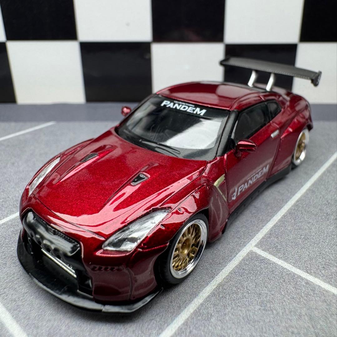 ミニカー MINI GT Pandem Nissan GT-R Lava Red