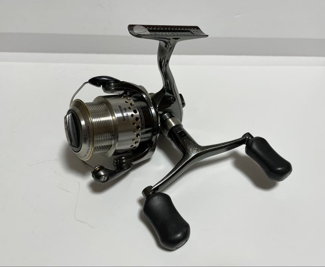 01 STELLA FW2500S-DH スピニングリール