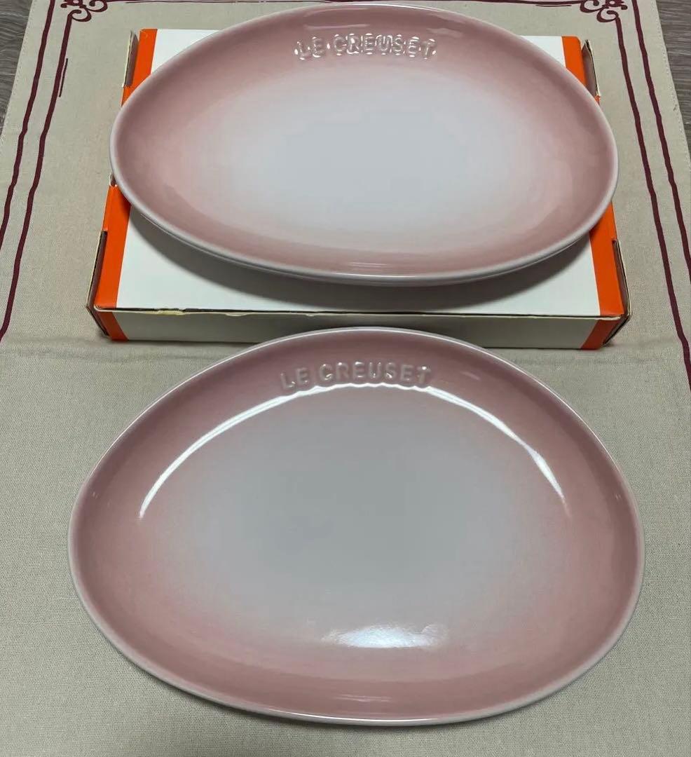 《新品》LE CREUSET スモール スフィア ペタルプレート ピンク 2枚