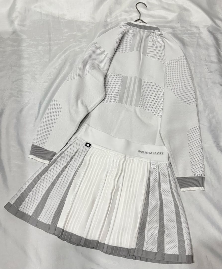 新品adidasゴルフ人気PRIMEKNITニットプリーツスカートセットアップ