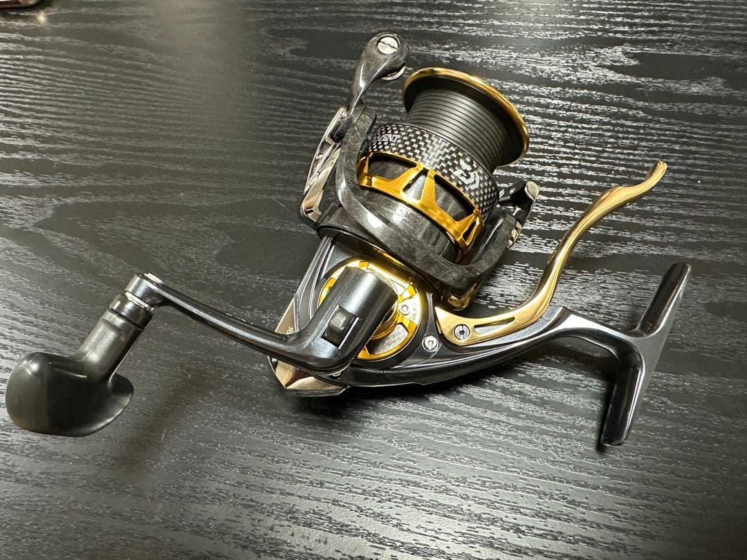 Daiwa 15トーナメント iso 2500SH-LBD