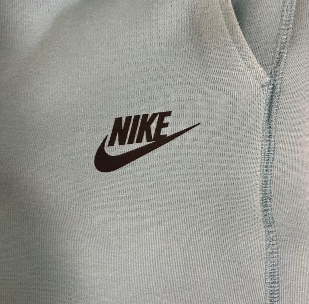 NIKEテックフリースレア