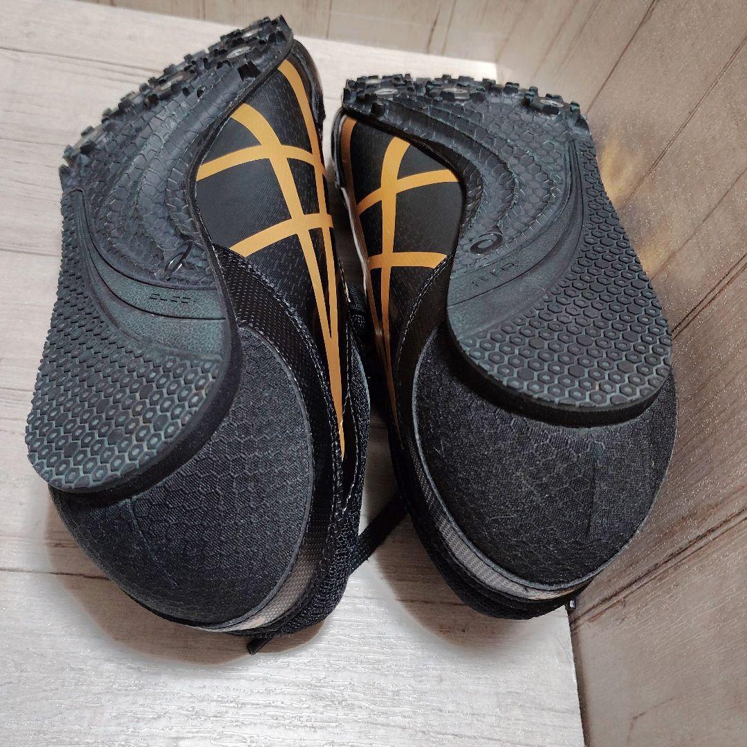 美品　アシックス スパイク　陸上競技　シューズ 黒/金　24.5cm asics