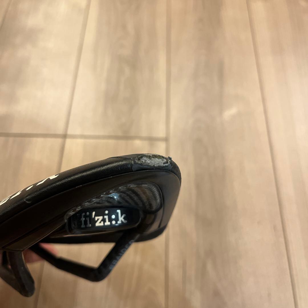 Fizik Arione R3 カーボンレール