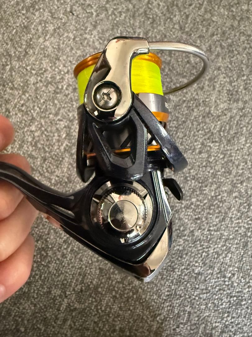 ダイワ(DAIWA)スピニングリール「20 レブロス LT2000S」
