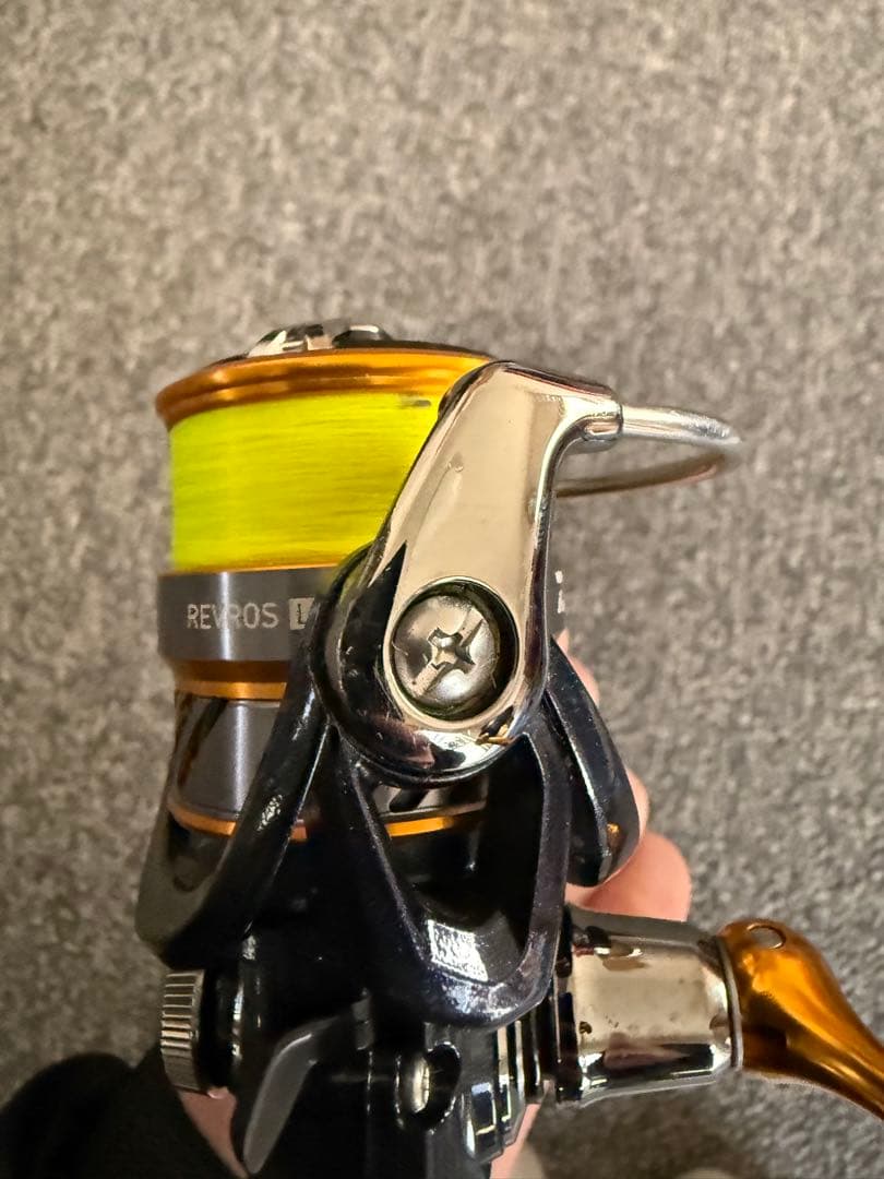 ダイワ(DAIWA)スピニングリール「20 レブロス LT2000S」