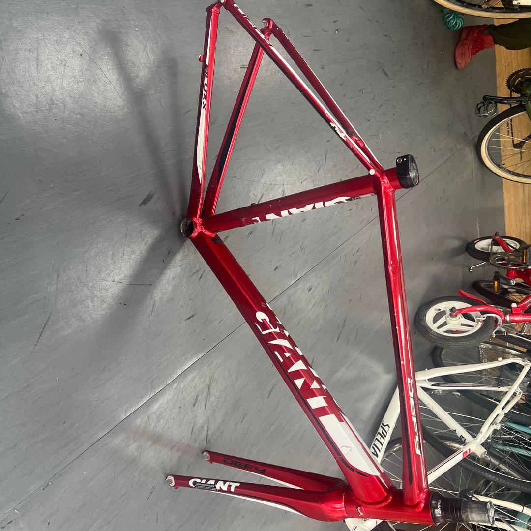 GIANT DEFY フレーム