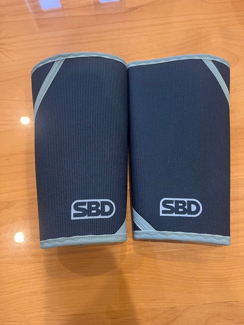 SBD パワーリフティングニースリーブ　リフレクト試着のみMサイズ