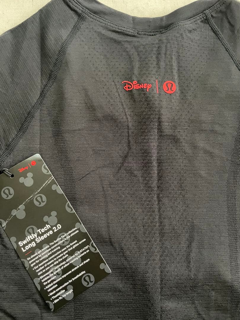 新品ルルレモンSwiftly Tech Long-Sleeve ディズニーコラボ