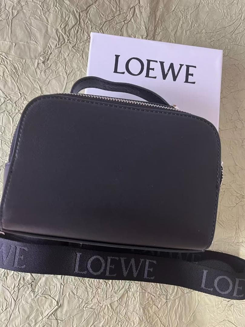 LOEWE ブラックレザー バッグ~~~