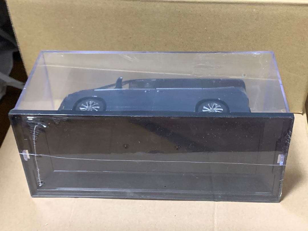 ヴォクシー カラーサンプル マッシブグレー