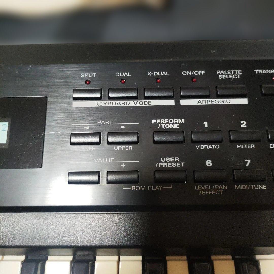 Roland XP-10 シンセサイザー　ローランド