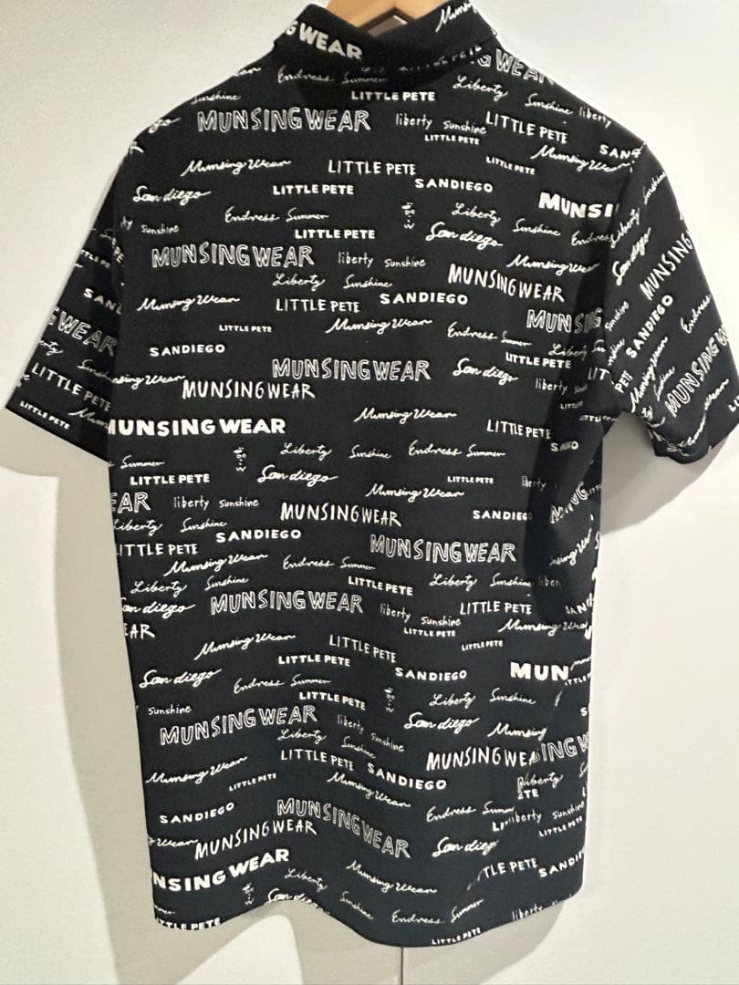 Munsingwear バイザーセット　黒 ロゴプリント シャツ