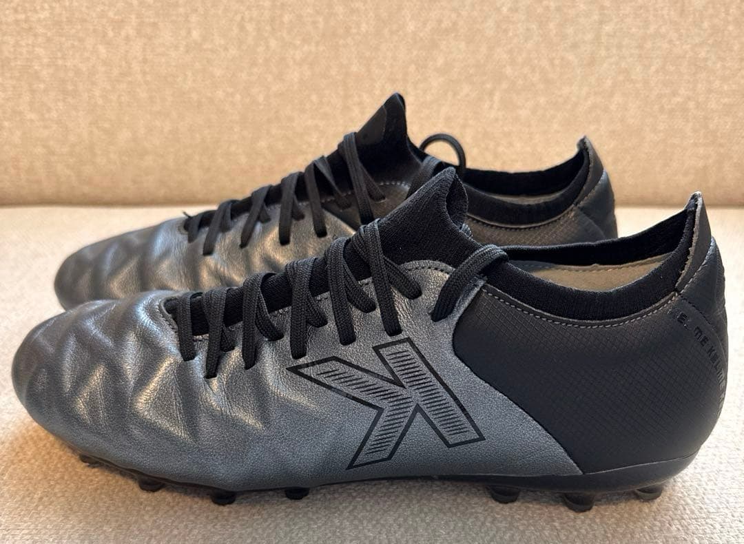 美品 ケレメ KELME フットサル ZX8012105 26cm