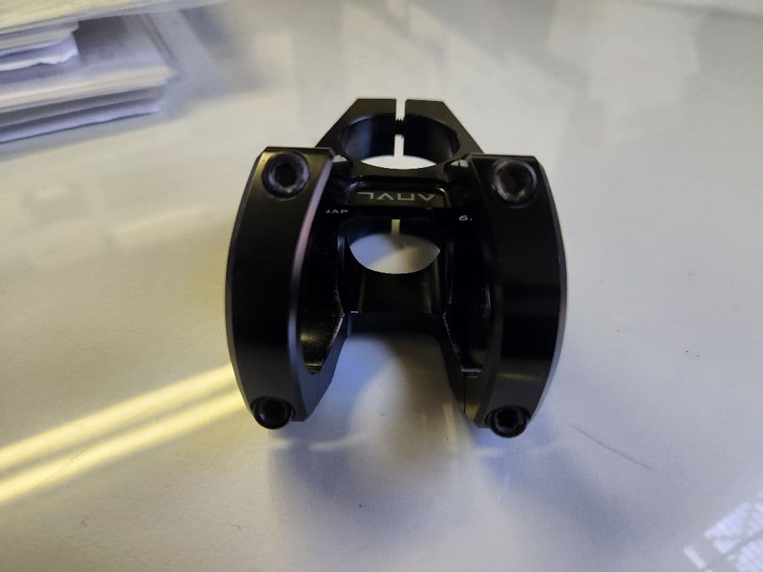 ANVL ステム　ブラック