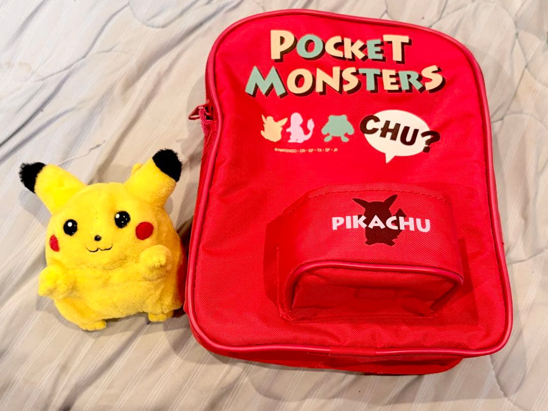 ポケモン 初期グッズ ぬいぐるみ付きリュック ピカチュウ