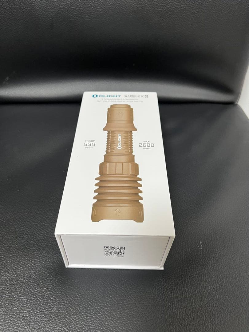 OLIGHT タクティカルライト Warrior X 4 2600ルーメン