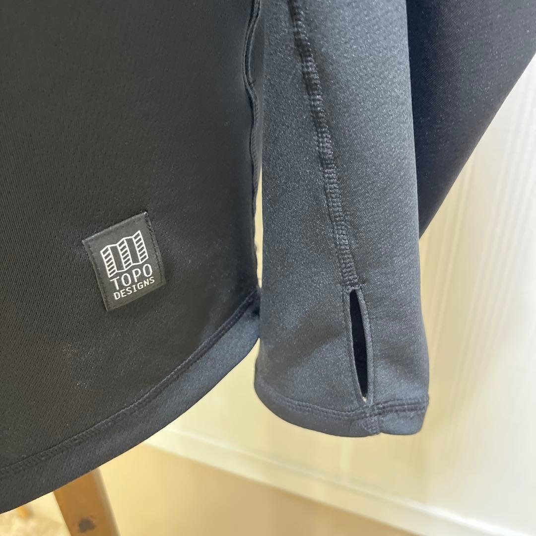 Topo Designs フード付き ブラックパーカー
